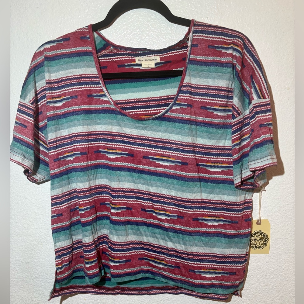 Obey Top